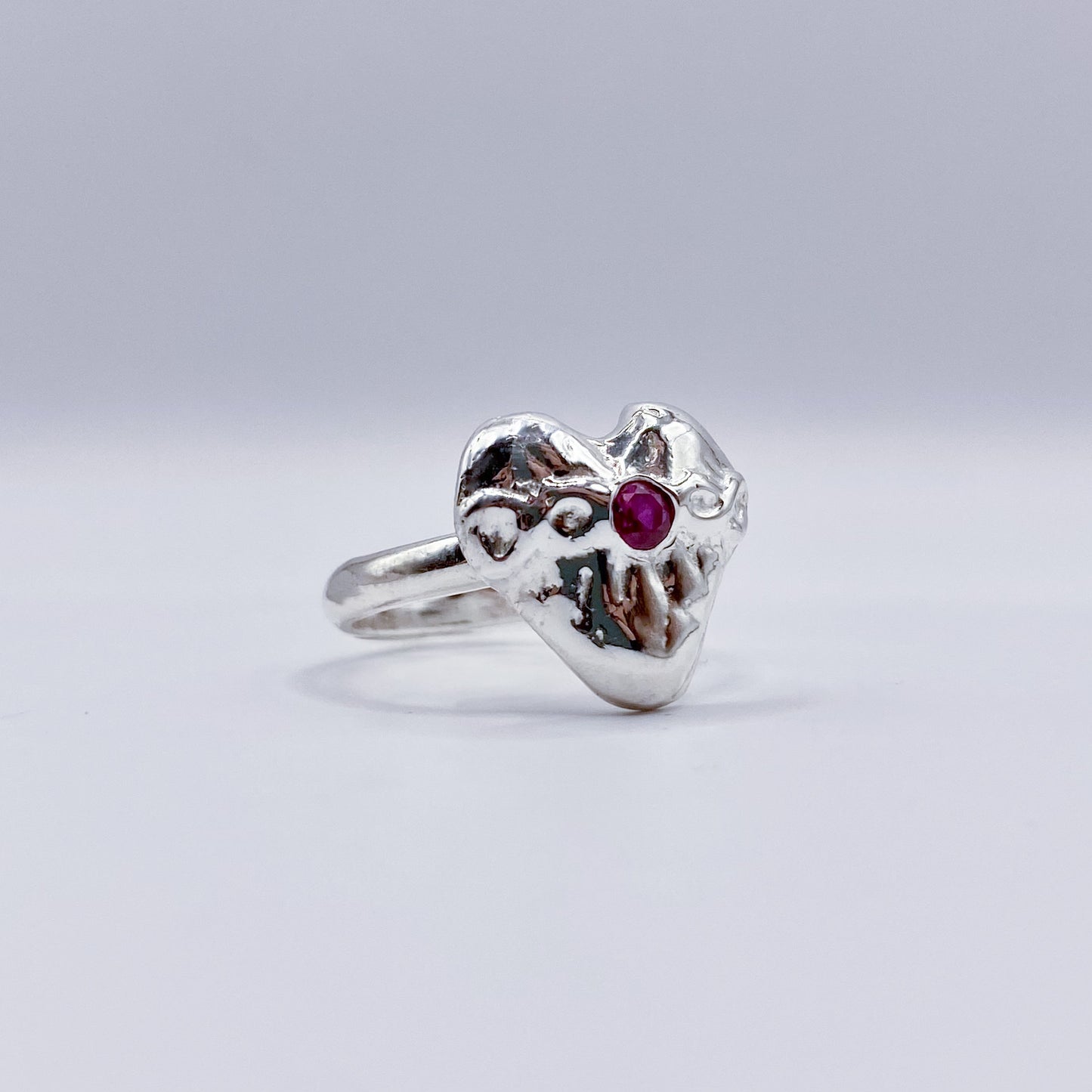 Thorn Heart Ring